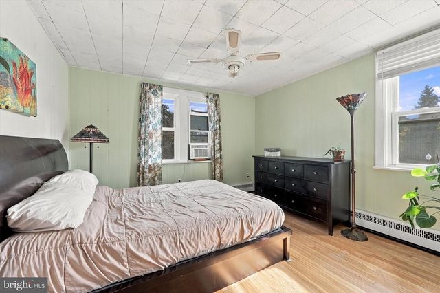 138 S BISHOP AVE, Springfield, PA 19064