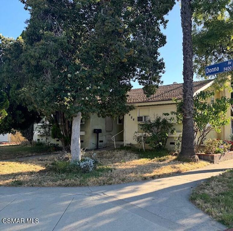 7455 Donna Avenue, Reseda, CA 91335
