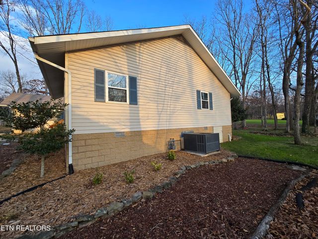 107 Howard Terrace, Crossville, TN 38558