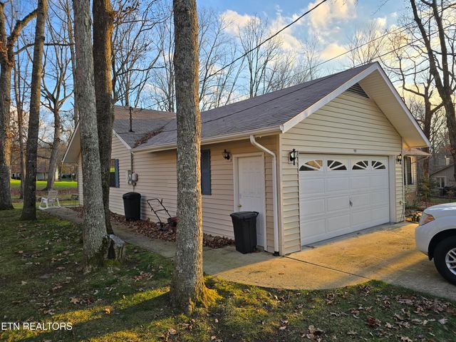 107 Howard Terrace, Crossville, TN 38558