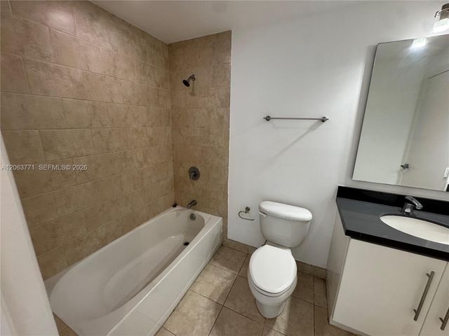 90 SW 3rd St 2314, Miami, FL 33130