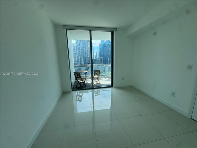 90 SW 3rd St 2314, Miami, FL 33130