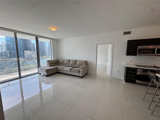 90 SW 3rd St 2314, Miami, FL 33130
