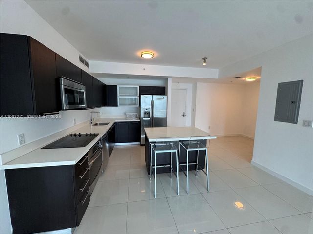 90 SW 3rd St 2314, Miami, FL 33130