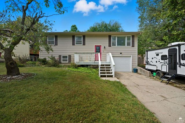 1505 Lilac Lane, Wamego, KS 66547