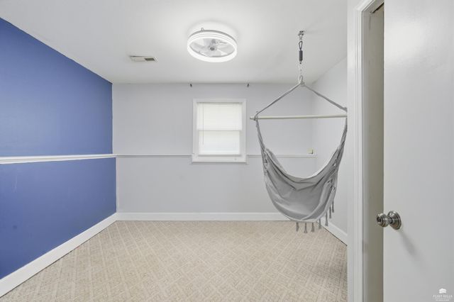 1505 Lilac Lane, Wamego, KS 66547