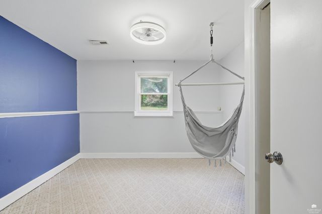 1505 Lilac Lane, Wamego, KS 66547