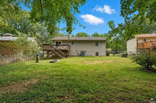 1505 Lilac Lane, Wamego, KS 66547