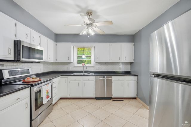 1505 Lilac Lane, Wamego, KS 66547