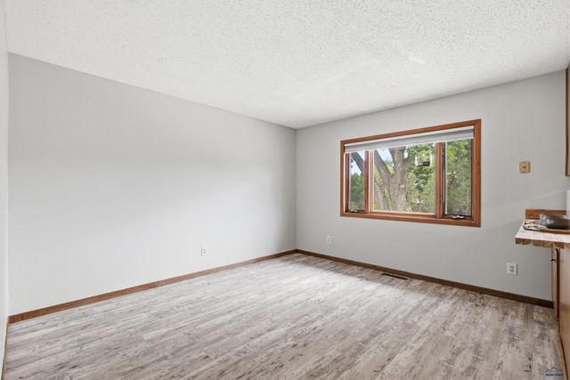 743 PLUM TREE LN, Rapid City, SD 57702