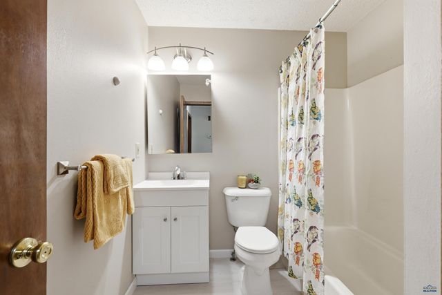 743 PLUM TREE LN, Rapid City, SD 57702