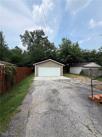 3537 Silsby Road, University Heights, OH 44118