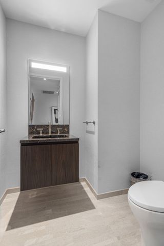 160 2nd Ave S Apt 2104, Nashville, TN 37201