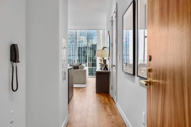 160 2nd Ave S Apt 2104, Nashville, TN 37201