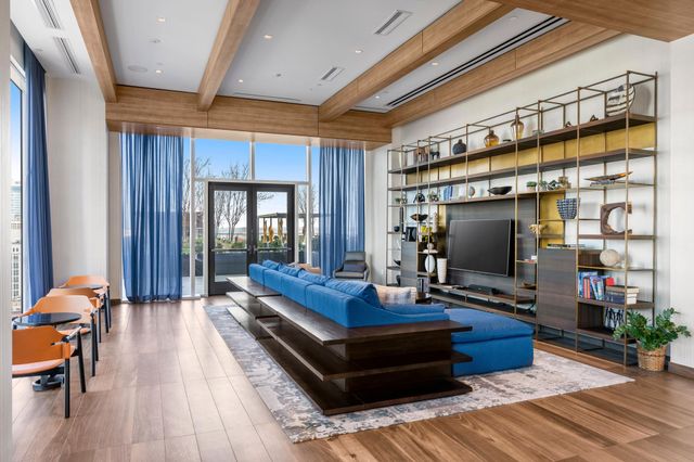 160 2nd Ave S Apt 2104, Nashville, TN 37201