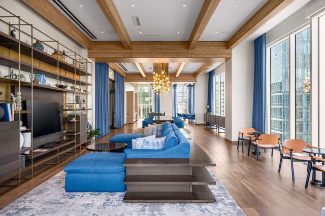 160 2nd Ave S Apt 2104, Nashville, TN 37201