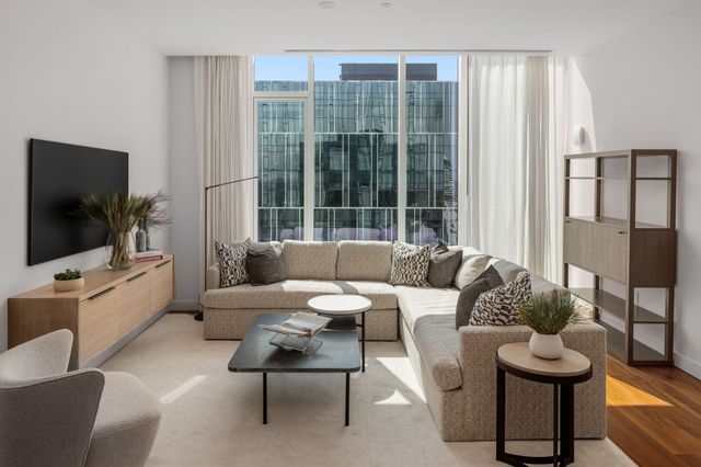 160 2nd Ave S Apt 2104, Nashville, TN 37201