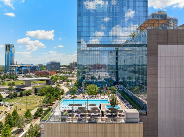160 2nd Ave S Apt 2104, Nashville, TN 37201