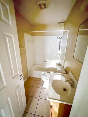 413 Magnolia Street, New Llano, LA 71461