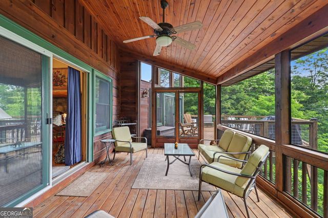 1039 Arbor Drive, Lakemont, GA 30552
