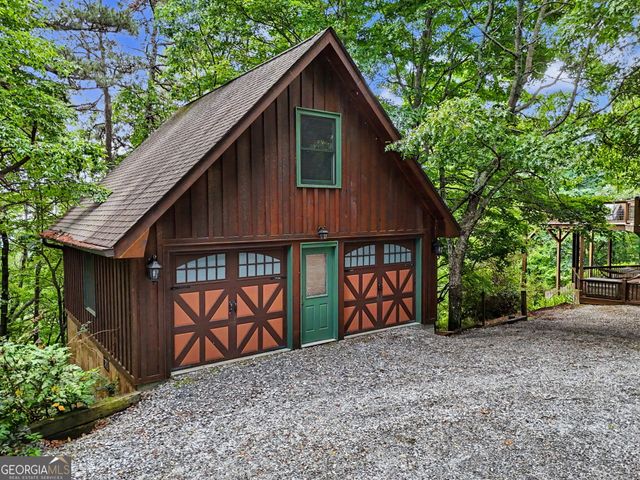 1039 Arbor Drive, Lakemont, GA 30552