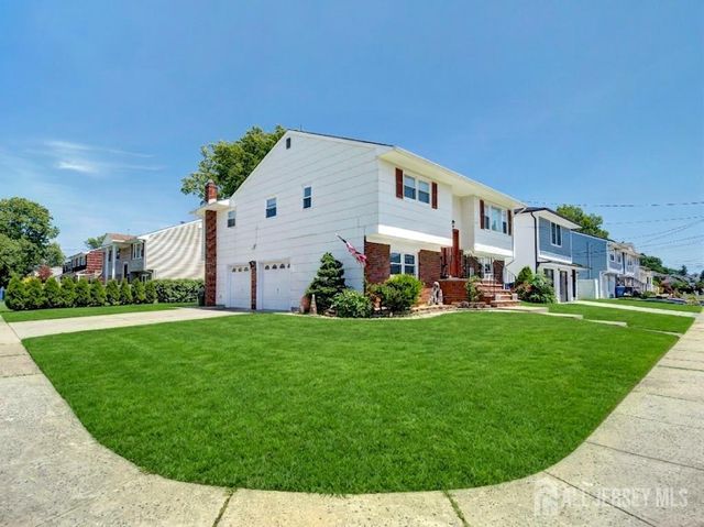 60 S Cliff Road S, Colonia, NJ 07067