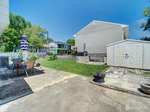 60 S Cliff Road S, Colonia, NJ 07067
