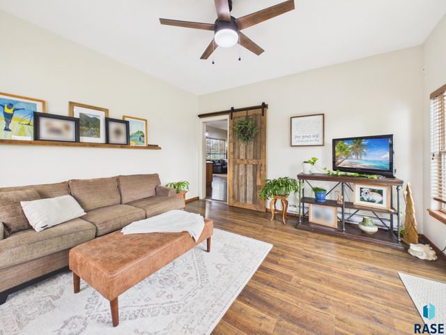 506 Troy Ave Avenue, Harrisburg, SD 57032