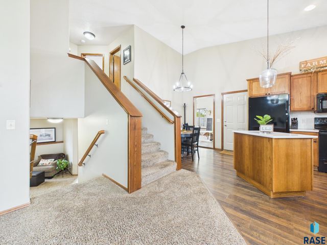 506 Troy Ave Avenue, Harrisburg, SD 57032