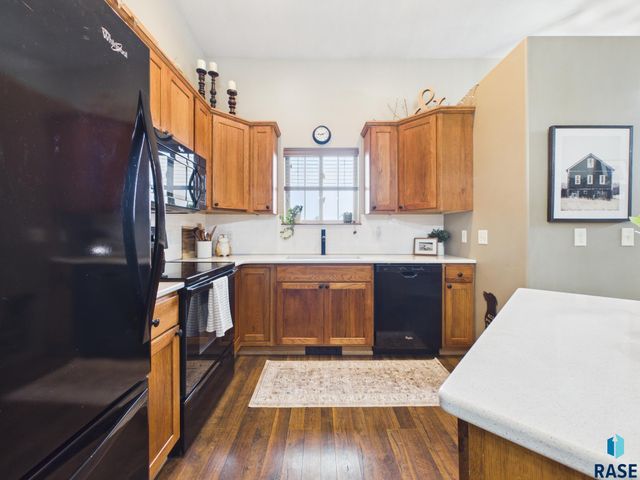 506 Troy Ave Avenue, Harrisburg, SD 57032