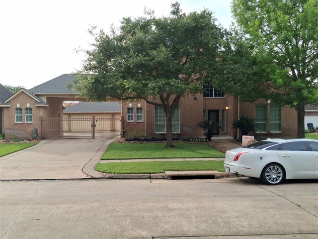 1722 Parklake Village Circle, Katy, TX 77450