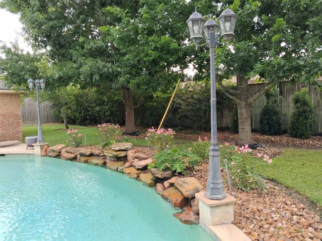 1722 Parklake Village Circle, Katy, TX 77450