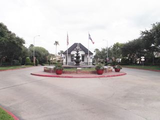 1722 Parklake Village Circle, Katy, TX 77450