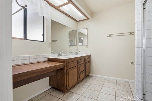 22170 MUSTANG Court, Canyon Lake, CA 92585