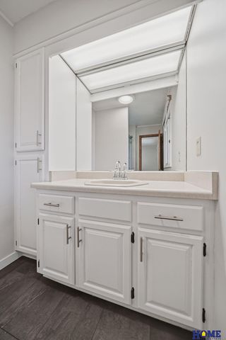 1021 Driftwood Drive, Lincoln, NE 68510