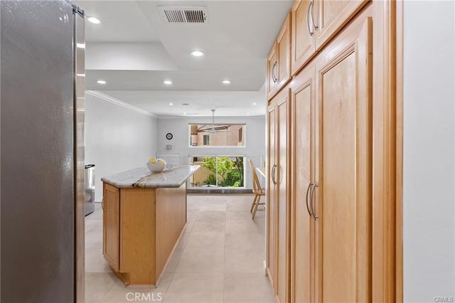 23401 Park Sorrento 55, Calabasas, CA 91302