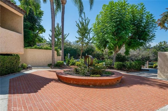 23401 Park Sorrento 55, Calabasas, CA 91302