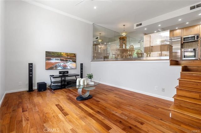 23401 Park Sorrento 55, Calabasas, CA 91302