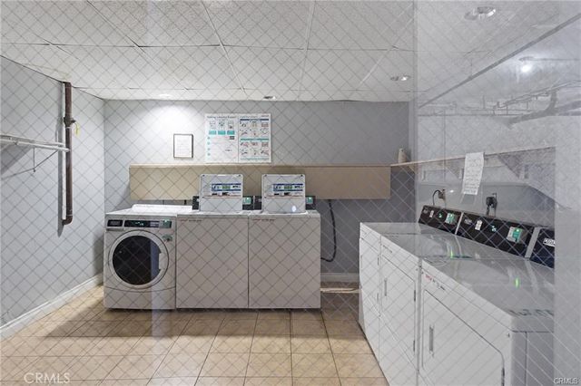 23401 Park Sorrento 55, Calabasas, CA 91302