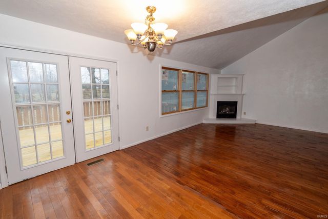 53134 Old Farm Road, Elkhart, IN 46514