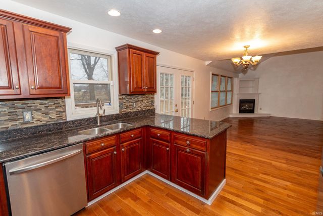 53134 Old Farm Road, Elkhart, IN 46514