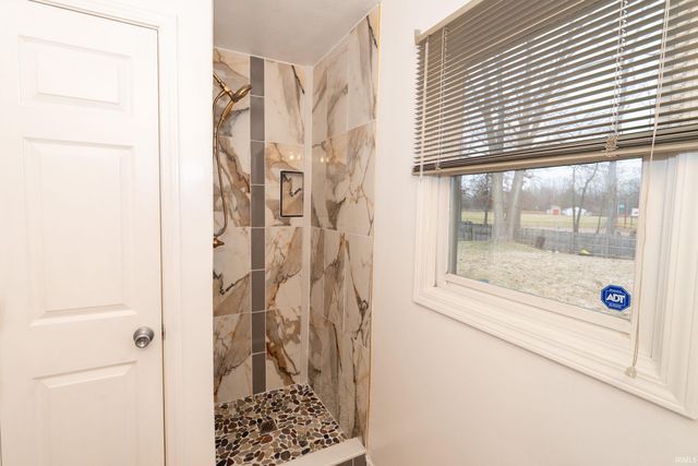 53134 Old Farm Road, Elkhart, IN 46514