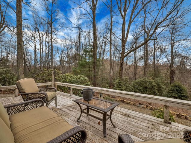 191 Pacolet Woods Lane, Saluda, NC 28773