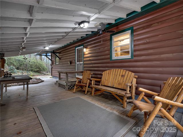 191 Pacolet Woods Lane, Saluda, NC 28773