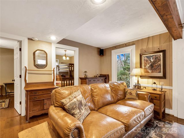 191 Pacolet Woods Lane, Saluda, NC 28773