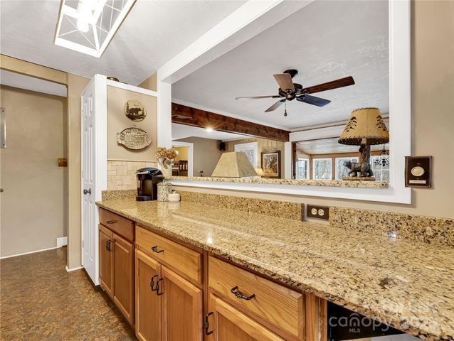 191 Pacolet Woods Lane, Saluda, NC 28773