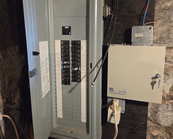 55 Centre Street, Concord, NH 03301