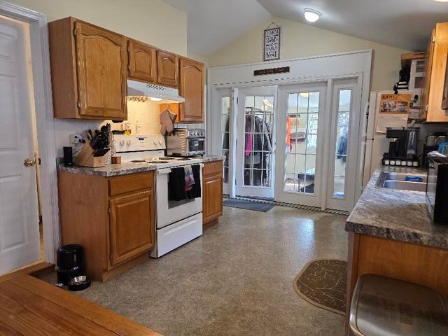 55 Centre Street, Concord, NH 03301