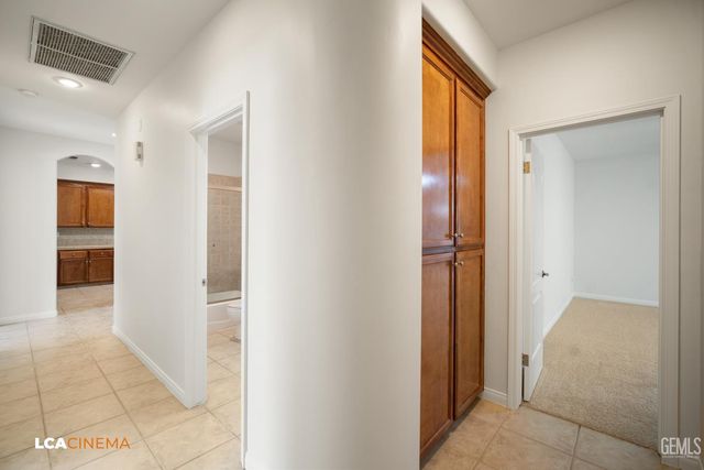 1805 Angers Court, Bakersfield, CA 93311