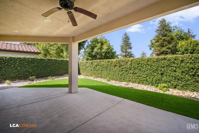 1805 Angers Court, Bakersfield, CA 93311